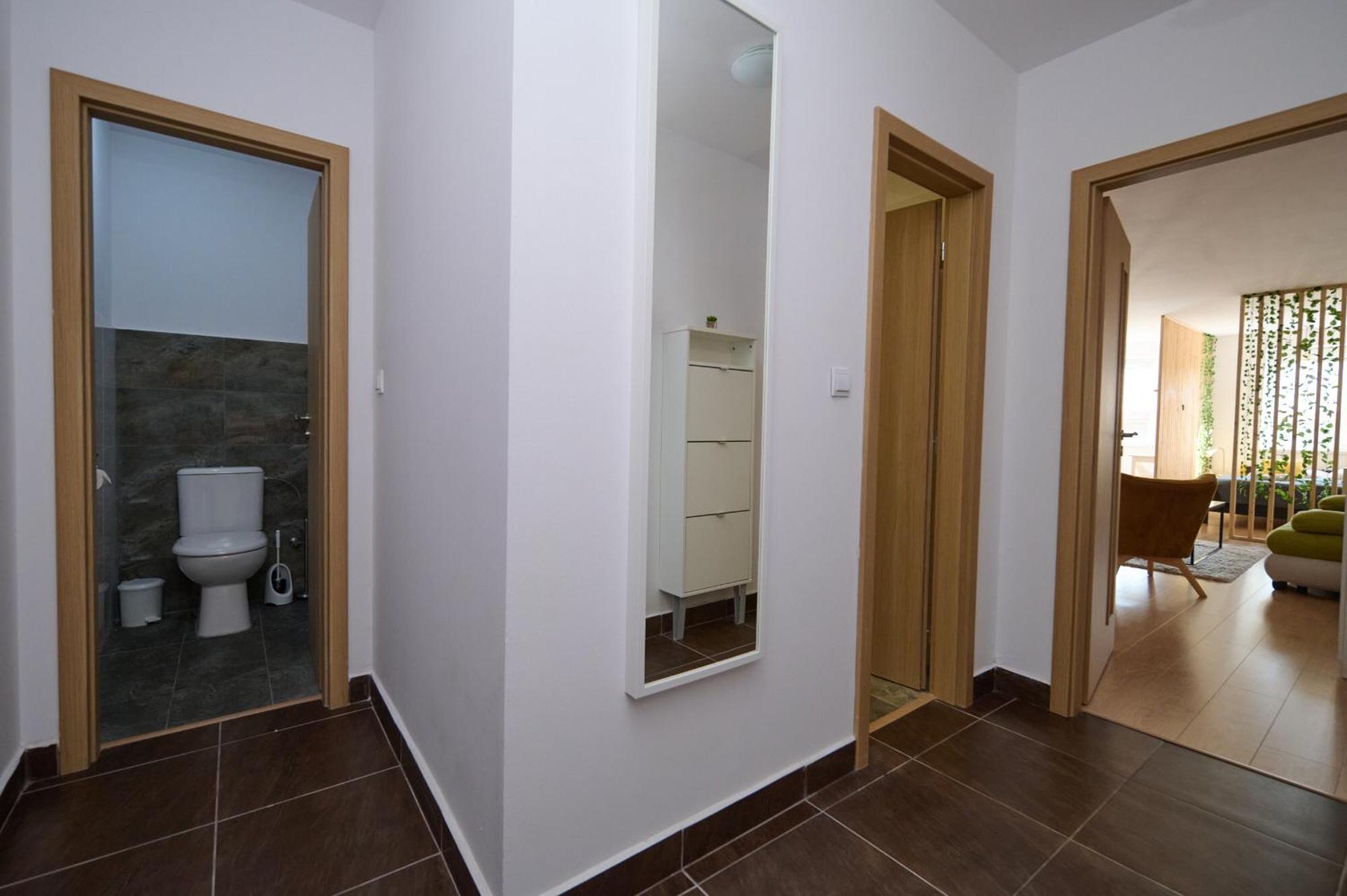 Central Apartments * Martin